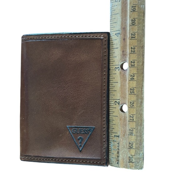 Men’s VTG GUESS Leather Bifold Wallet  Brown credit card photos cash id holder - Picture 6 of 6